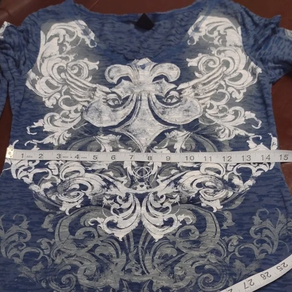 Blue and White Y2K Graphic Blouse with Ornate Design - Picture 7 of 8